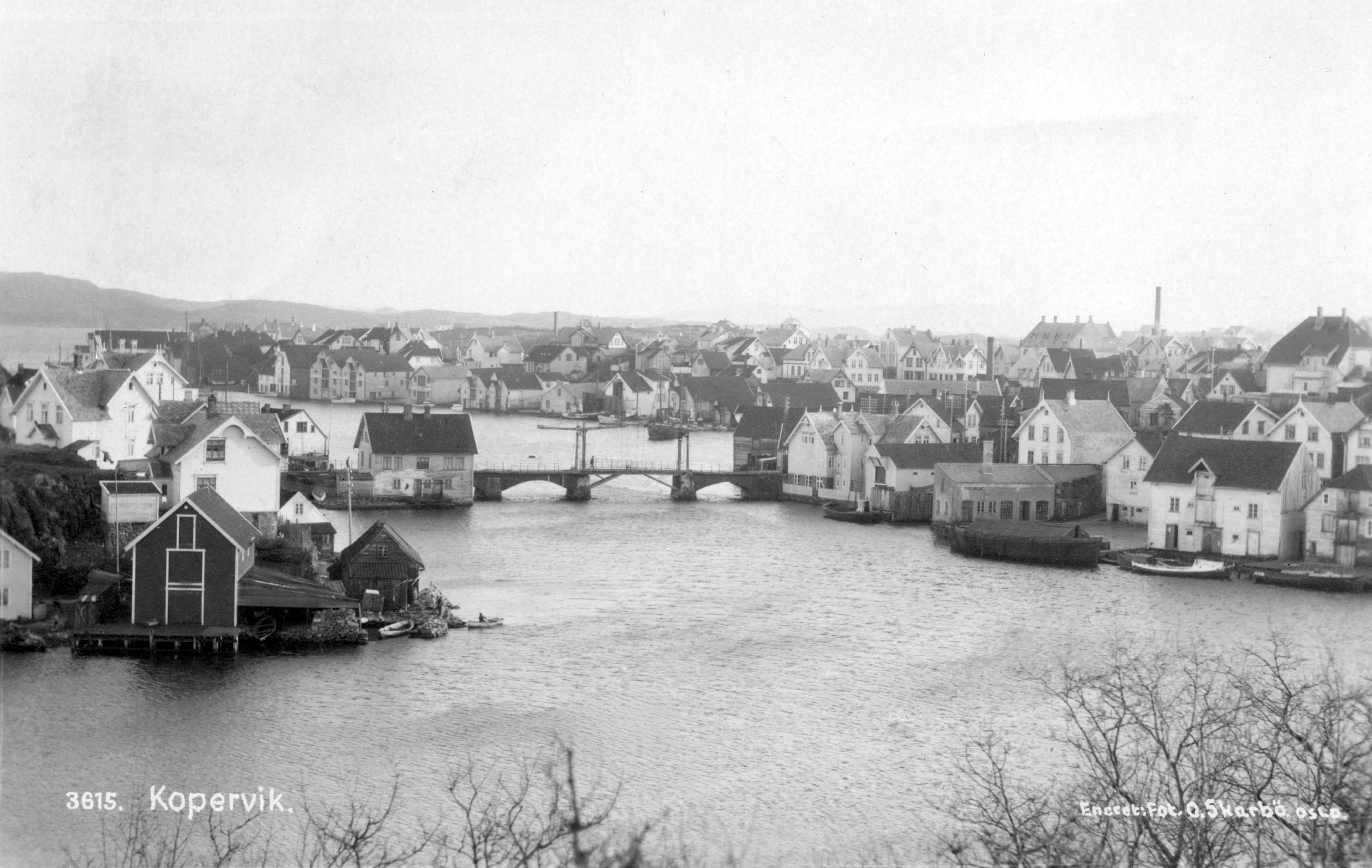 Oversikt av indre havn 1920. Postkort av O. Skarbø, Oslo