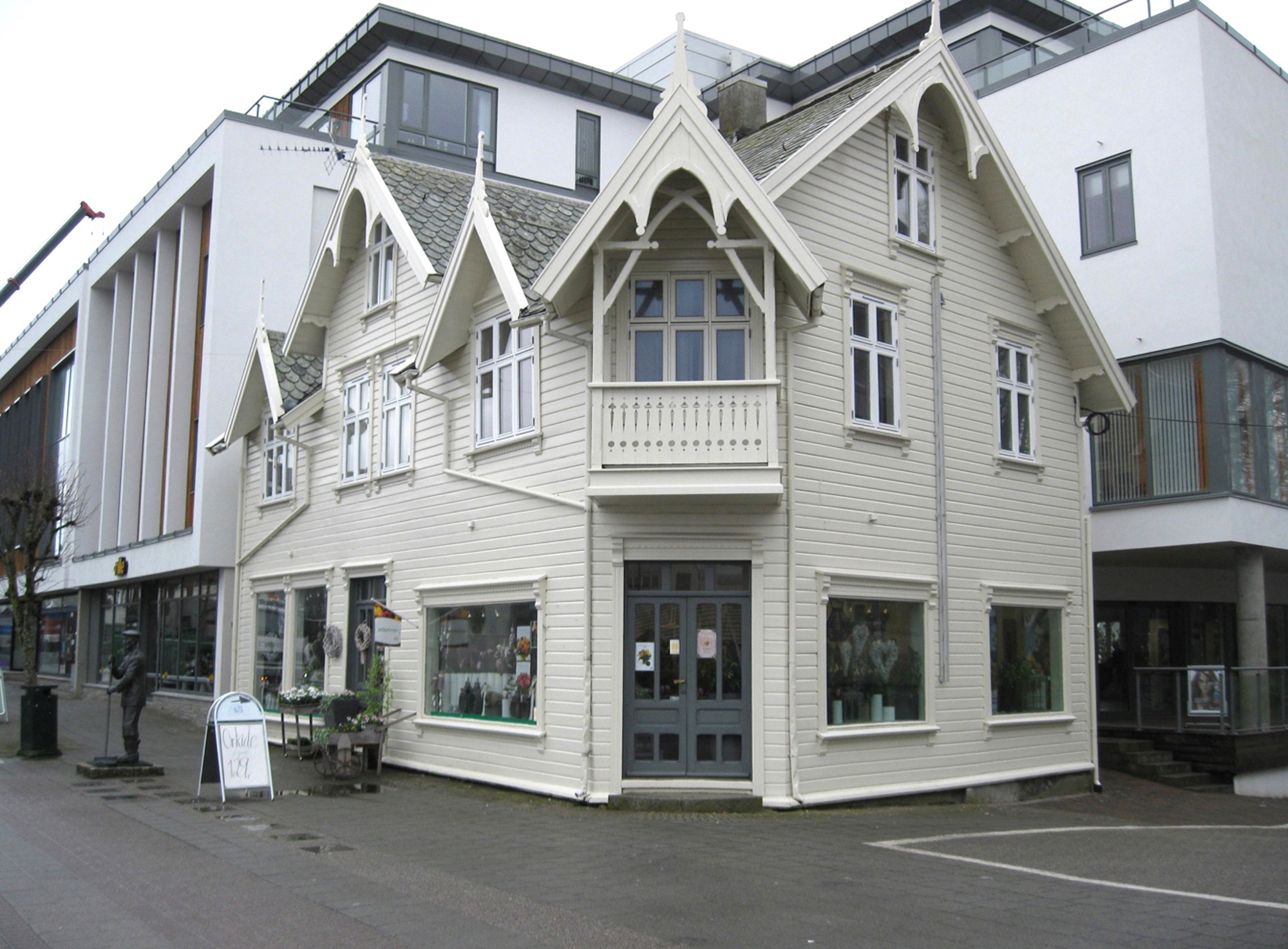 Bygninger i Kopervik Huset til Klara Mydland i Hovedgaten 32 ... Dette huset ble brannherjet i bybrannen 1911, men gjenreist i sveitserstil i 1912 ...