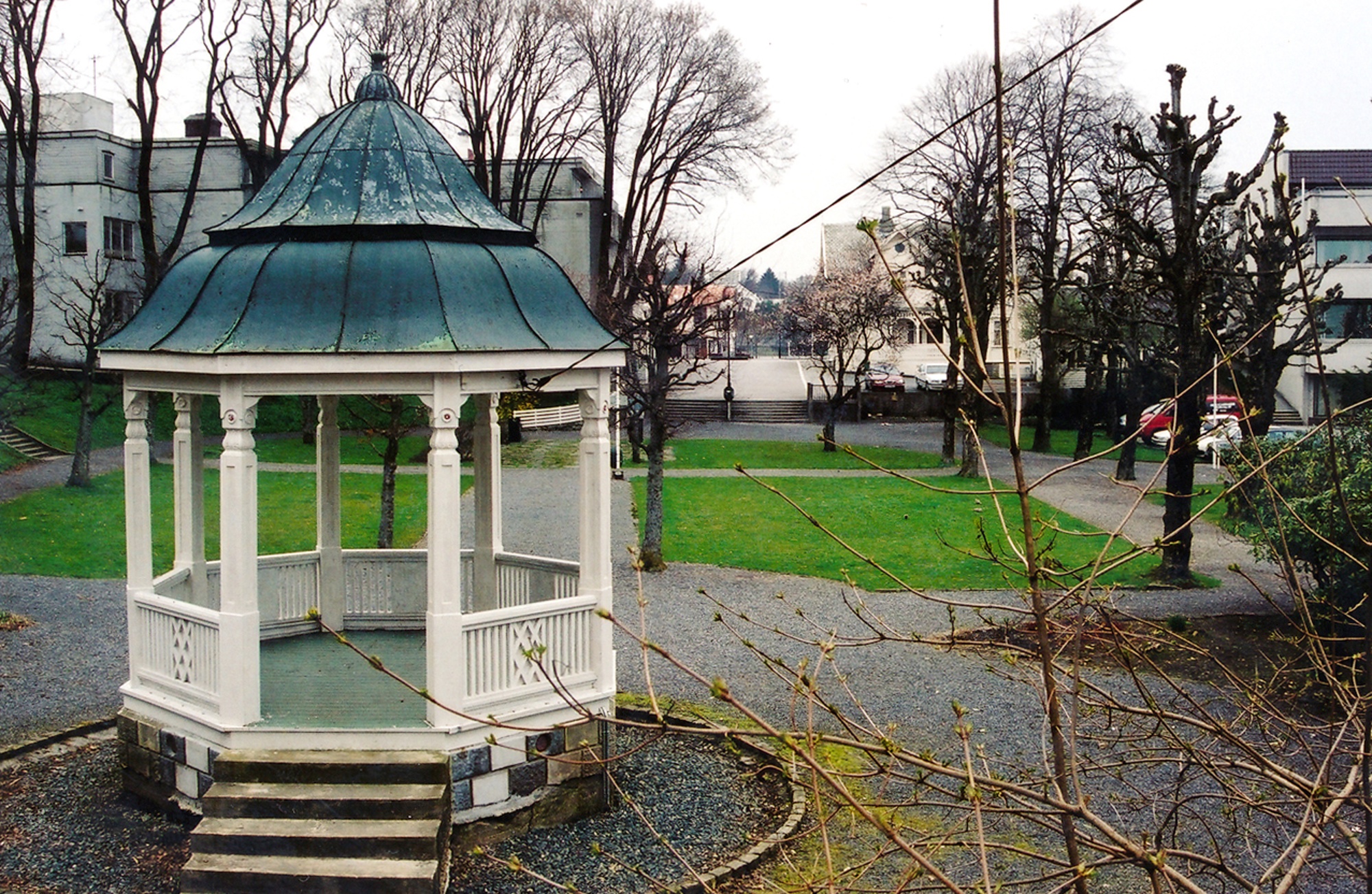 Bygninger i Kopervik Paviljongen i parken ...