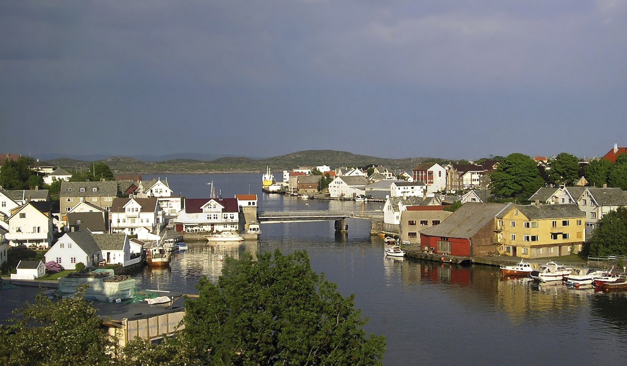 Utsikt fra Liå mot Strømsund og Vågen ...