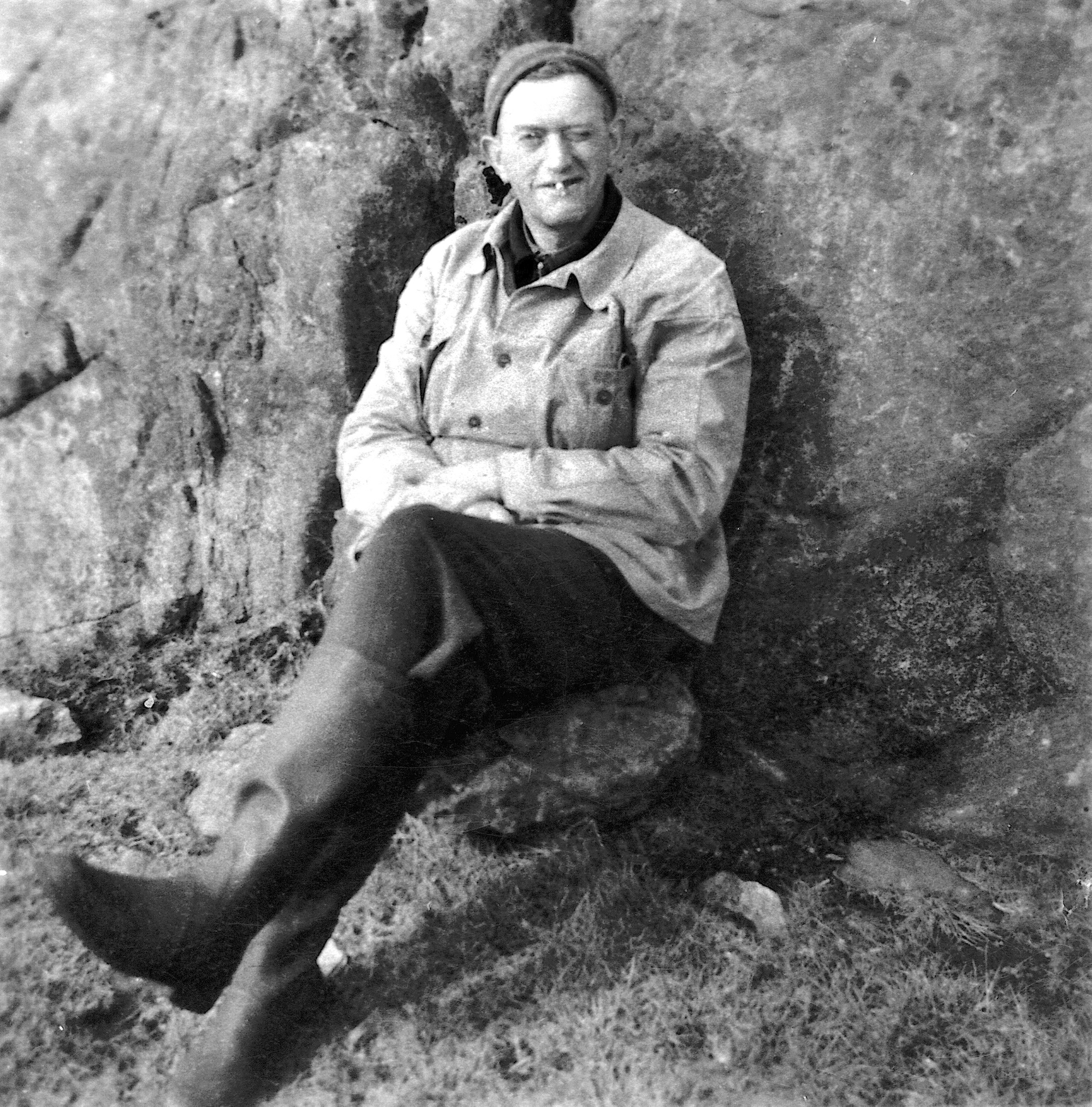 Friluftsliv Osvald Kallevik i sitt rette element - i marka ...  Osvald Kallevik (1904-1993)