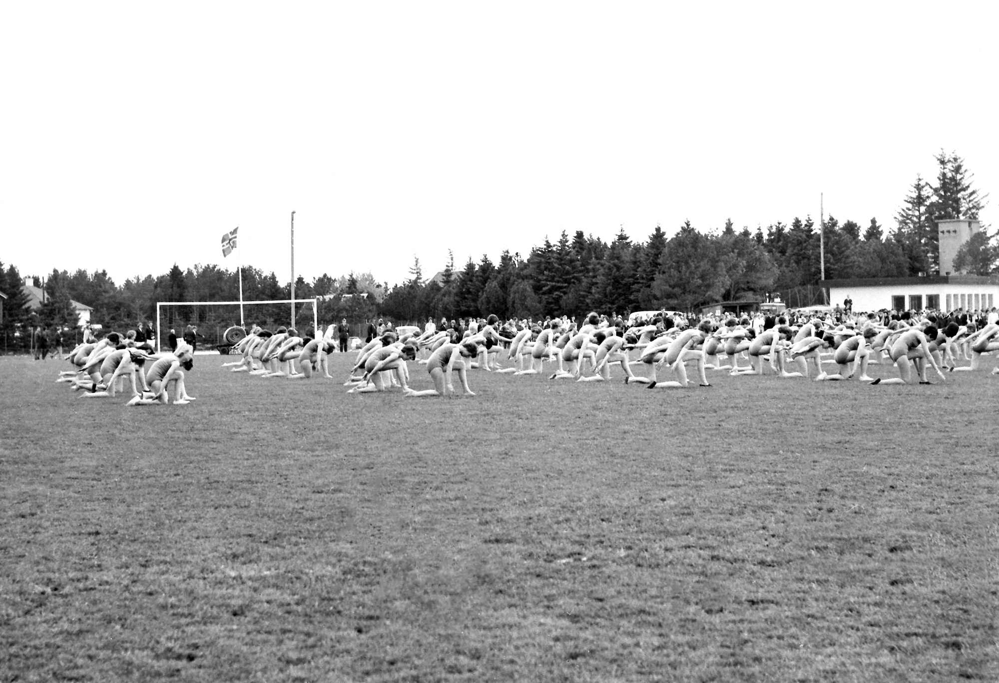 Kopervik idrettslag Det ble arrangert stort barneturnstevne på Åsebøen 1967 ...