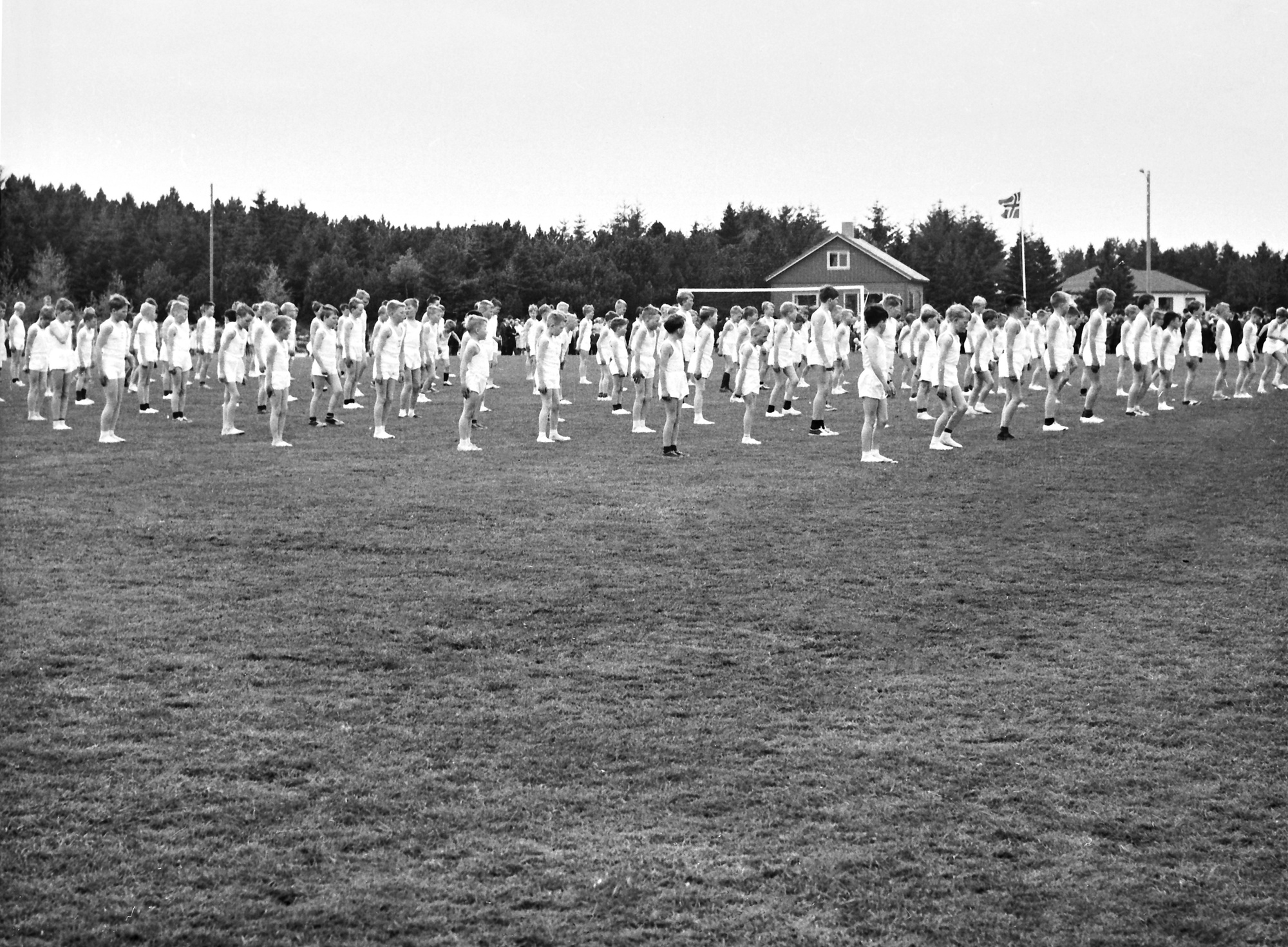 Kopervik idrettslag Det ble arrangert barneturnstevne på Åsebøen 1967 ...