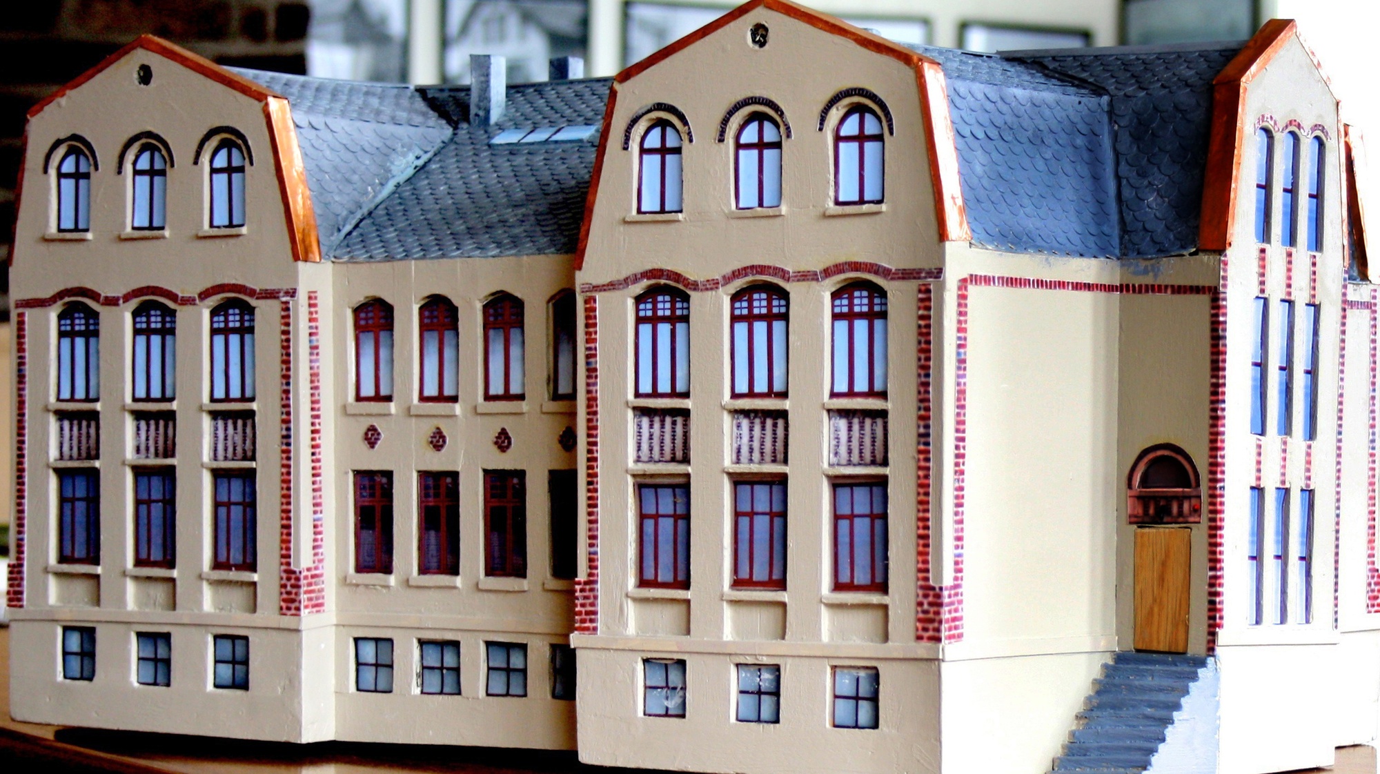 Kopervik skole Ble tatt i bruk høsten 1913 etter noen år med fram og tilbake ...  Se artikkel side 5 - hefte nr. 23