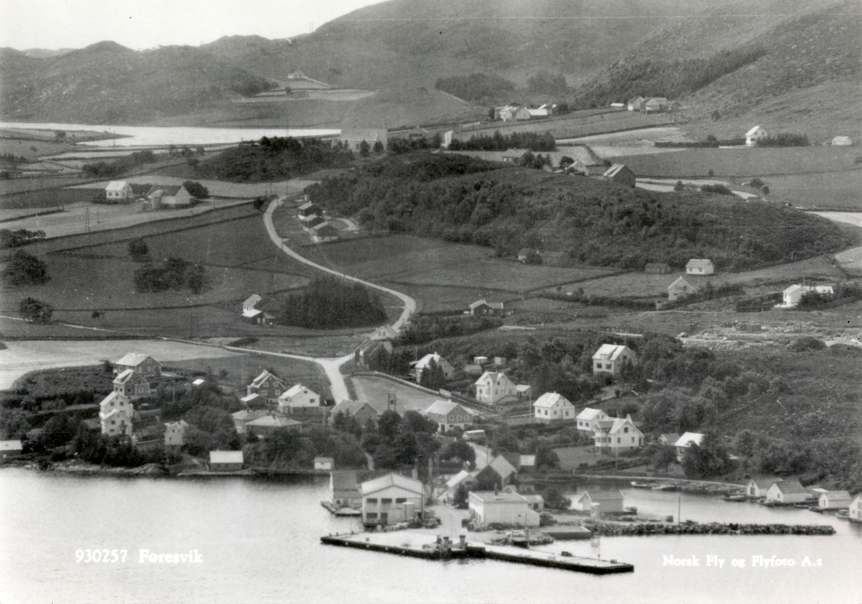 Postkort, Føresvik ca 1970.